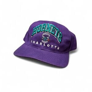 Charlotte hornets vintage snapback hat